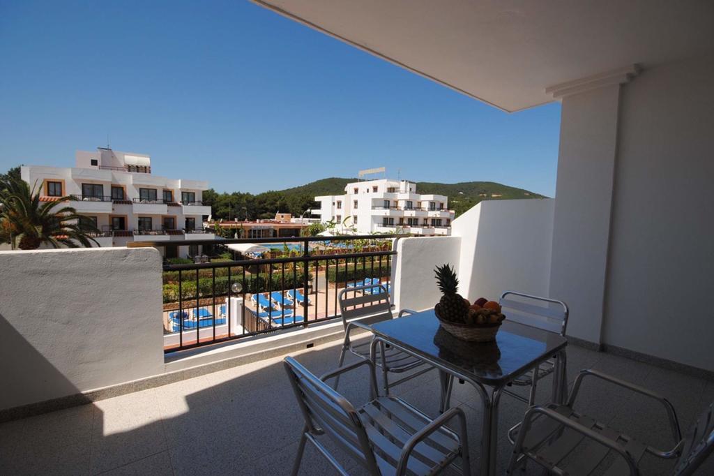 Casa Luis Apartments Santa Eulária des Riu Quarto foto